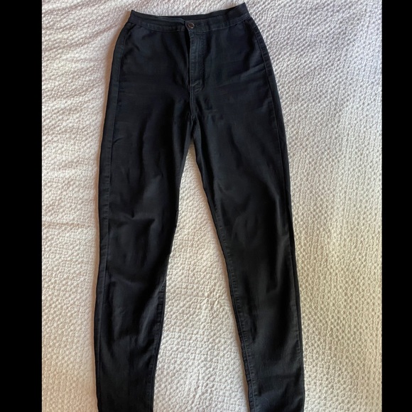 Fashion Nova Classic Black Skinny Jeans - Picture 5 of 6